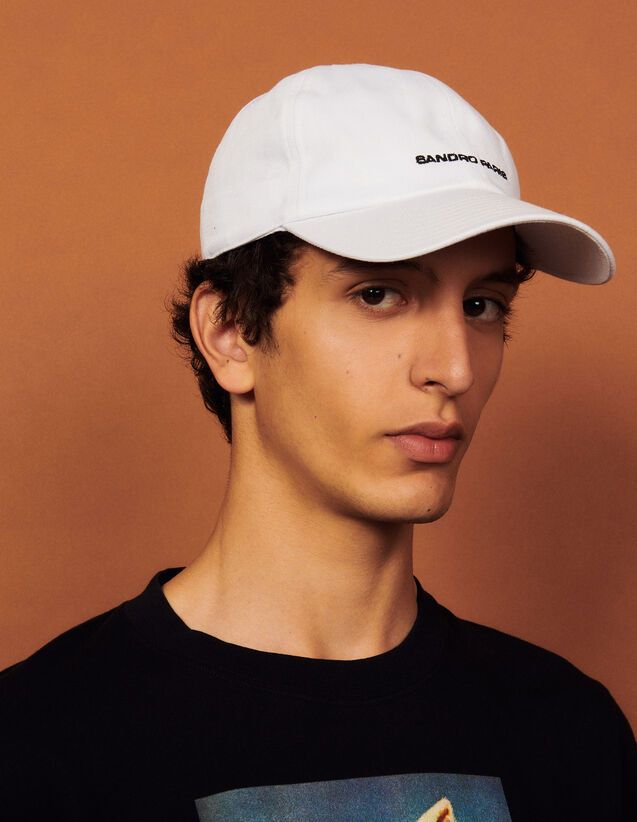 Cap With Logo Embroidery : The globetrotter color Black