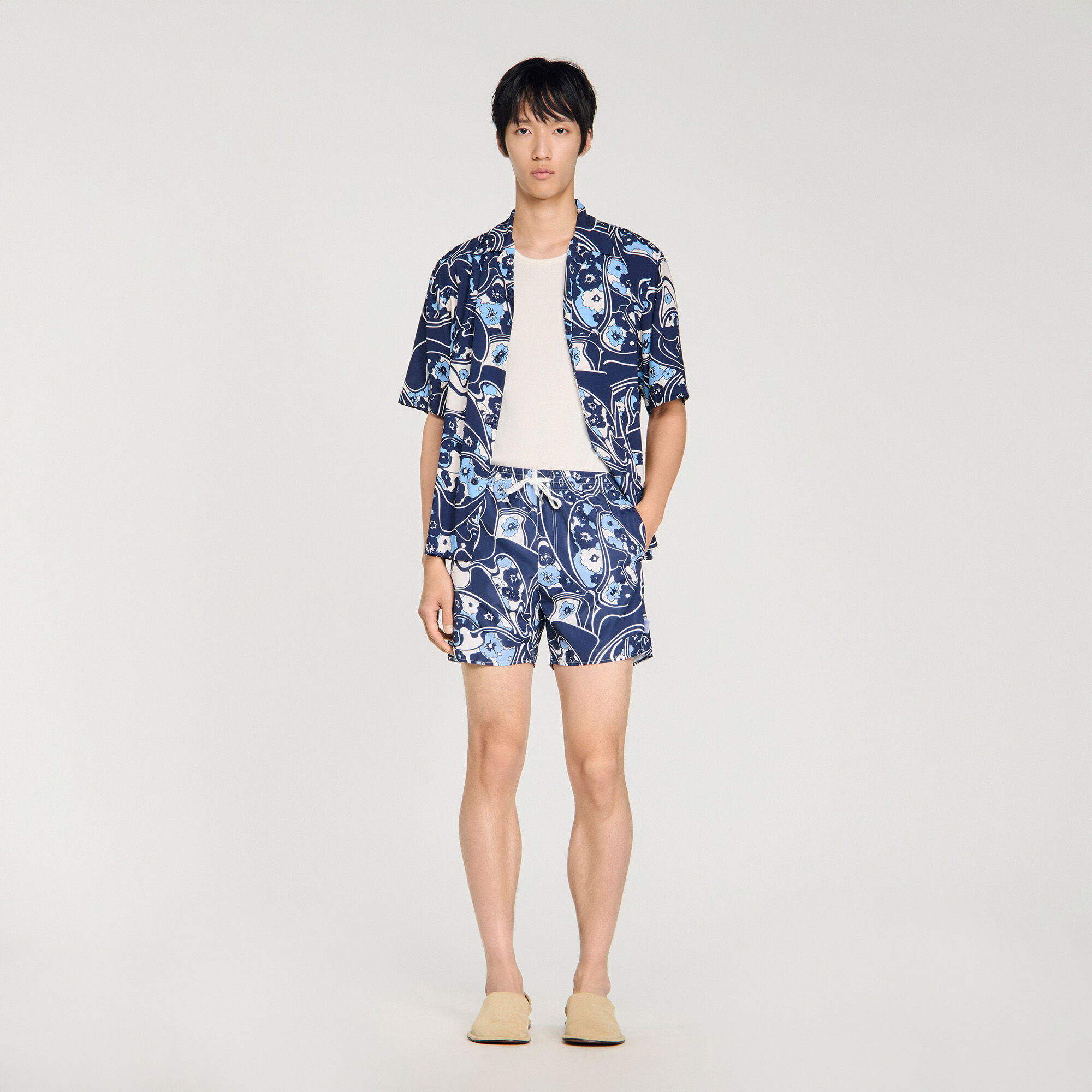 sandro : Pants & Shorts color Navy Blue