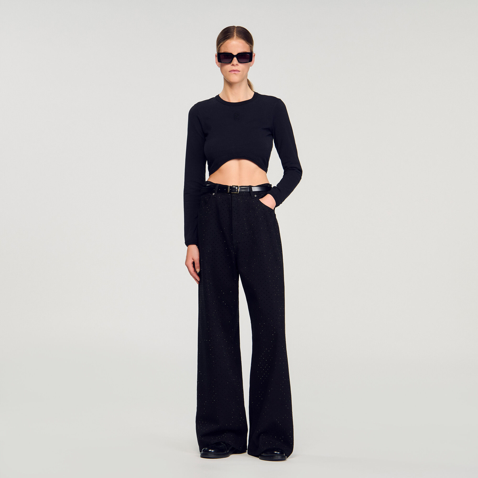 Cropped Embroidered T-Shirt : T-shirts color Black