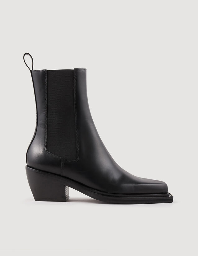 Leather Ankle Boots : Boots color Black