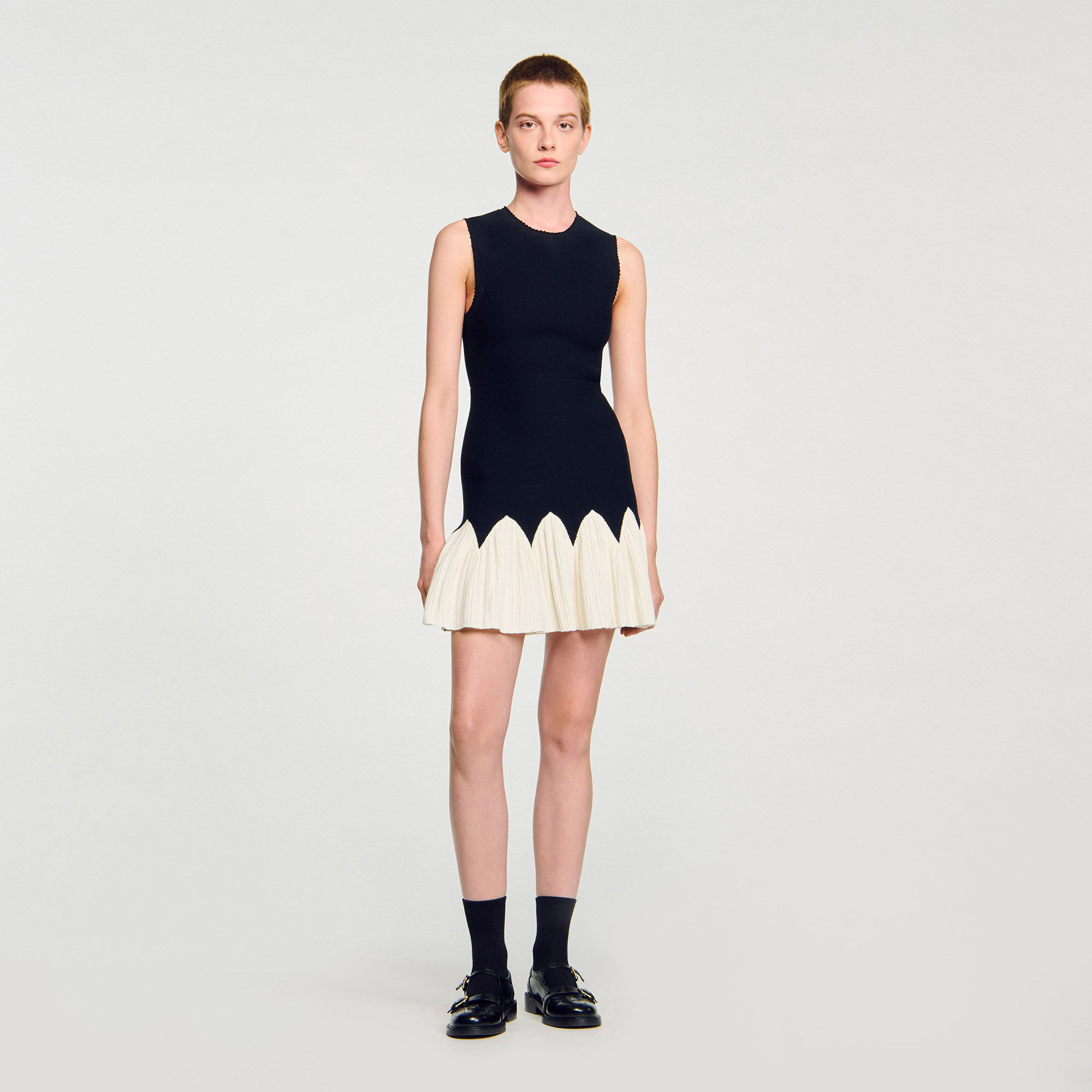 Two-Tone Short Knit Dress : Dresses color Black / Ecru