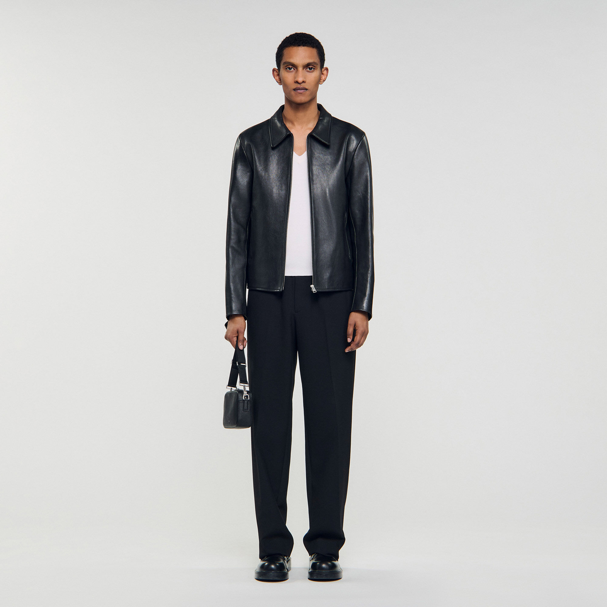 SANDRO サンドロ 2023 SS 衿なし ジャケット 黒1 22025730_53151459_1000.jpg