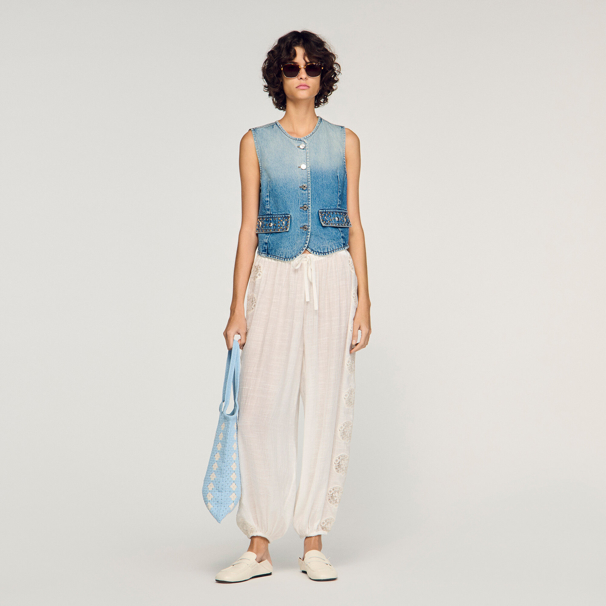 Crinkled Wide-Leg Trousers : Pants color white