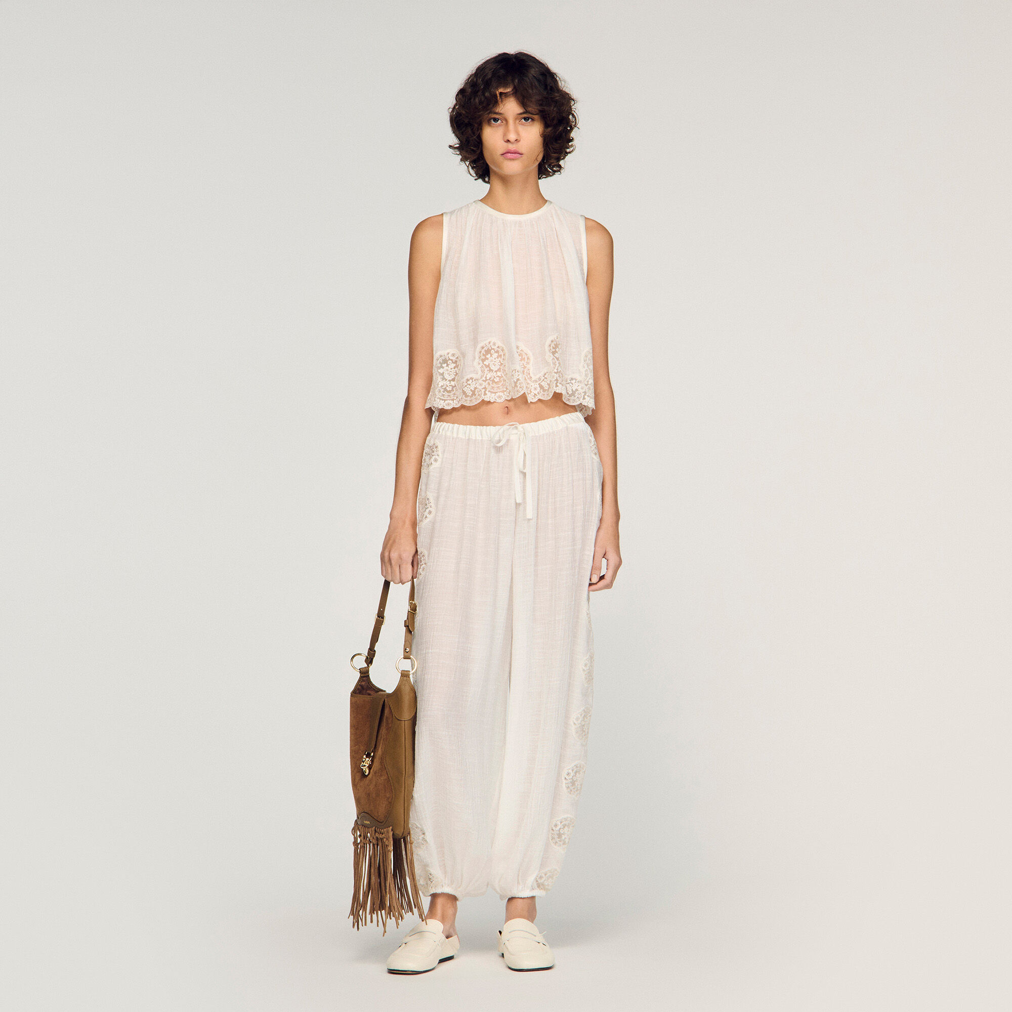 Crepon Crop Top : Tops color white