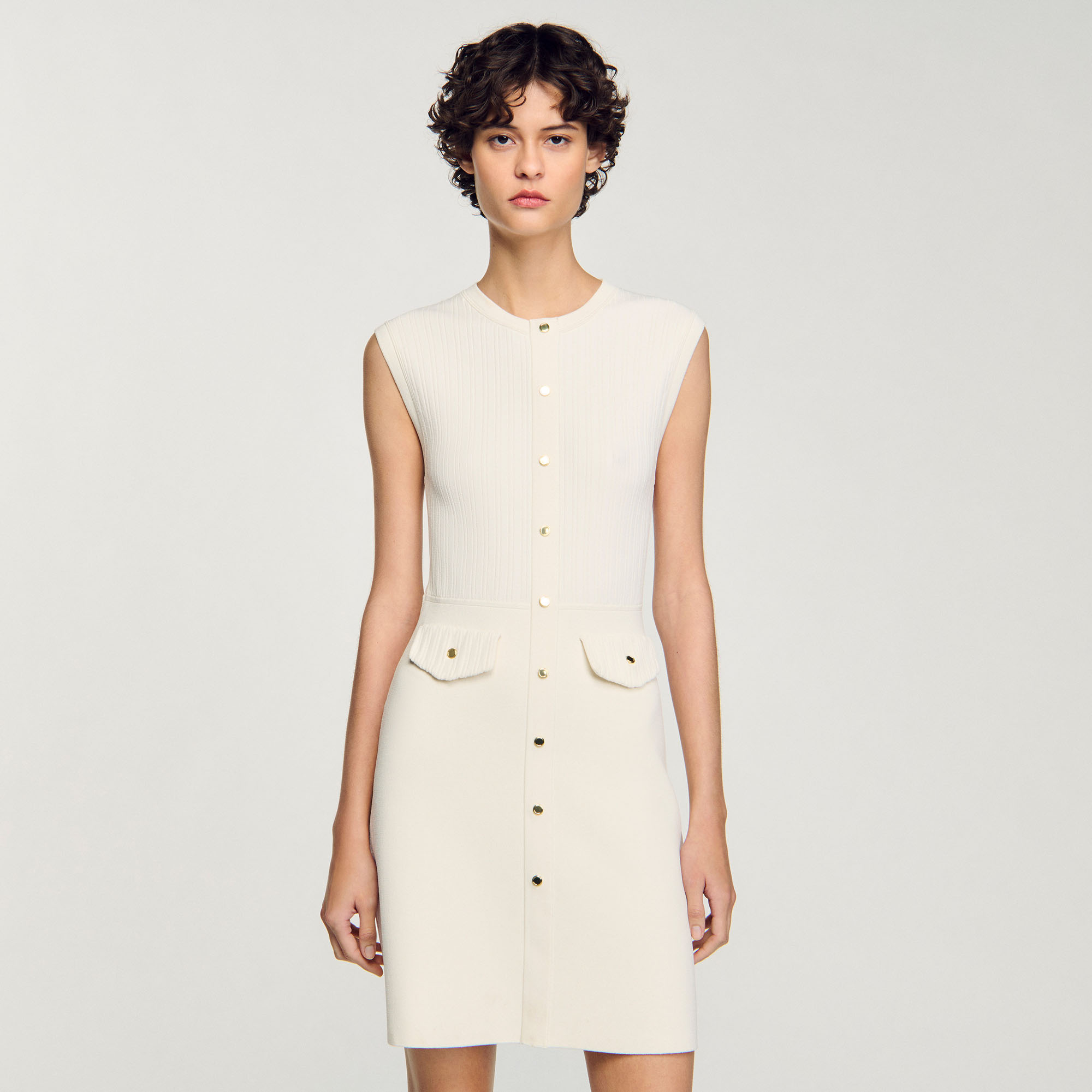 フランス発 Sandro ウェストにアクセント!ショート ワンピース Fringed crochet dress white / beige For Women | Sandro Paris