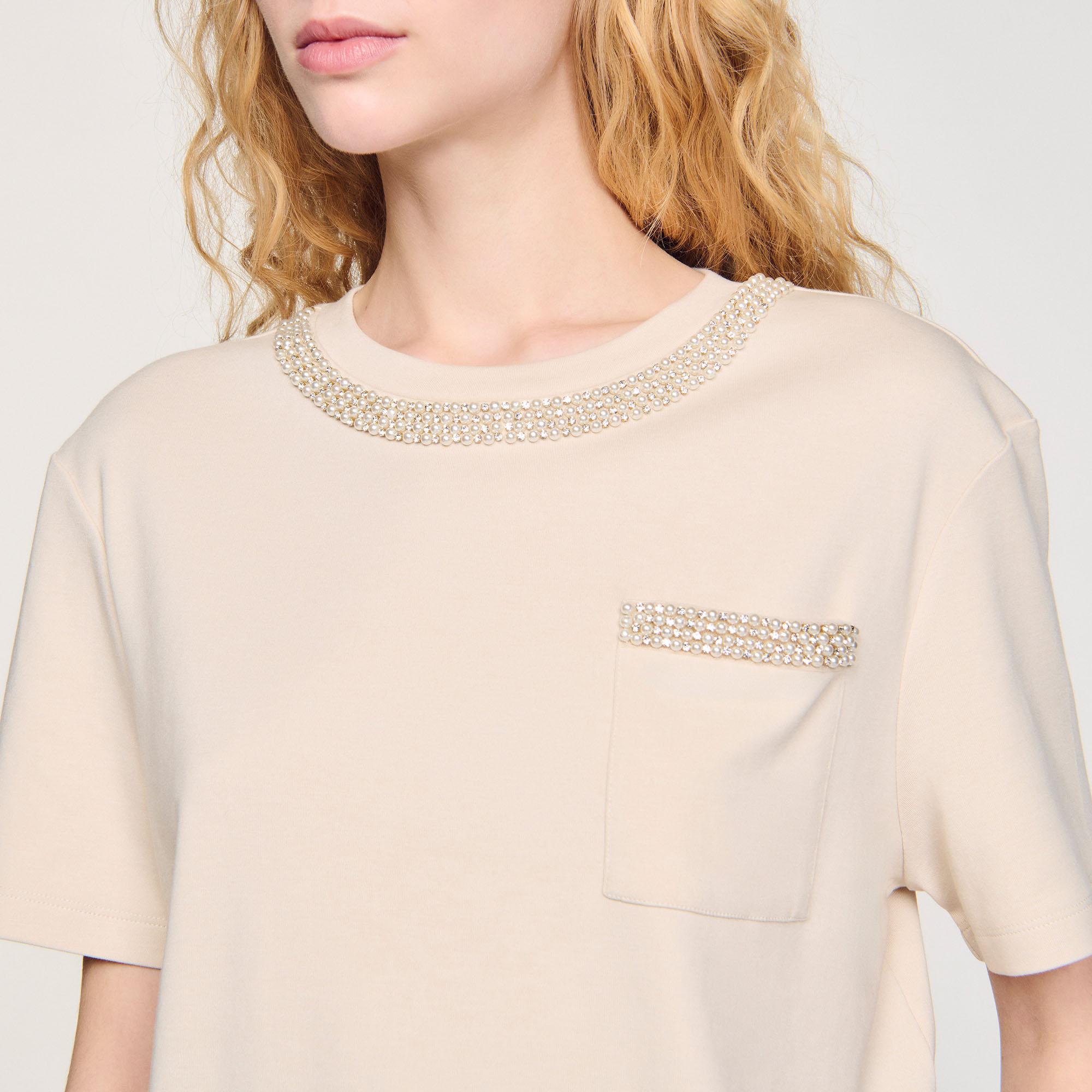 ＊人気＊ SANDRO  ラインストーンクロップドTシャツ 人気＊ SANDRO ラインストーンクロップドTシャツ (sandro/T