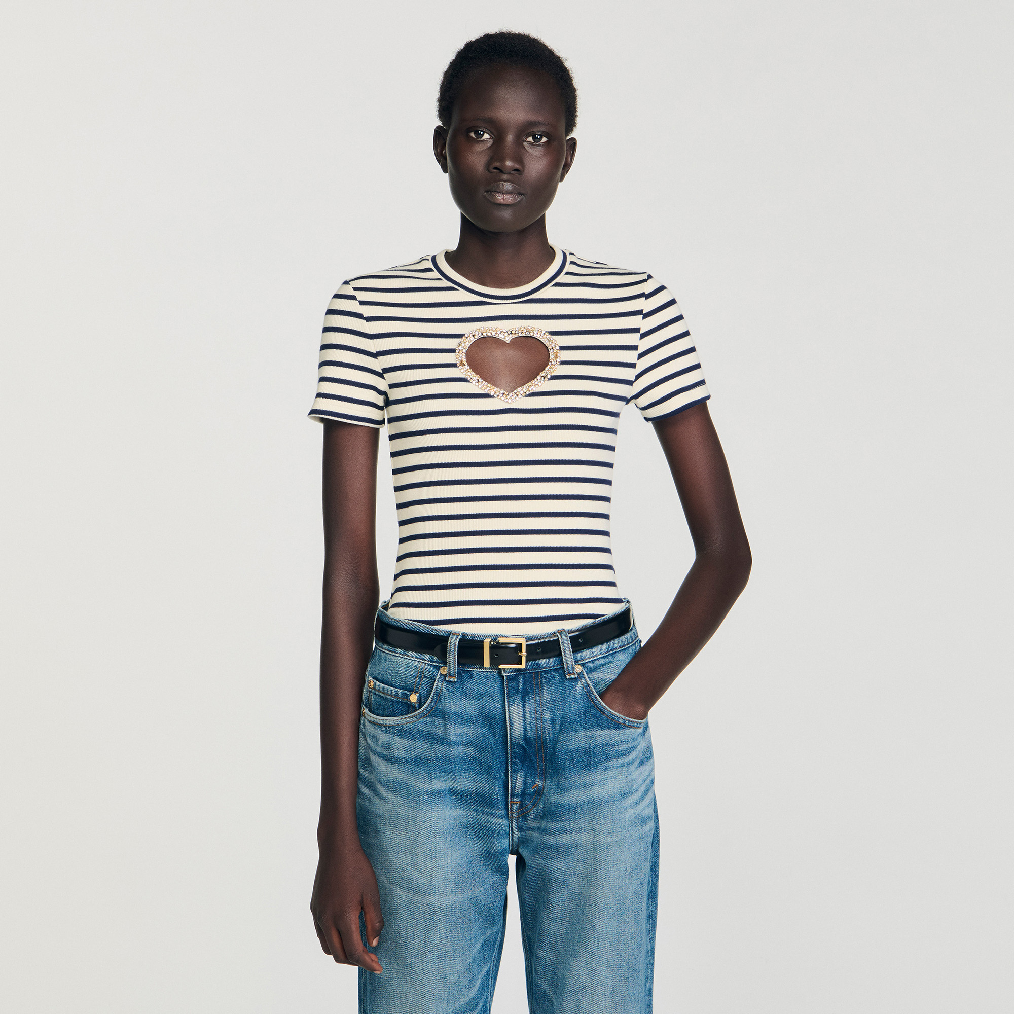 【限定品】Rhinestone T-Shirt Streetz Iz Watchin Cold Hearted Tee – DTLR