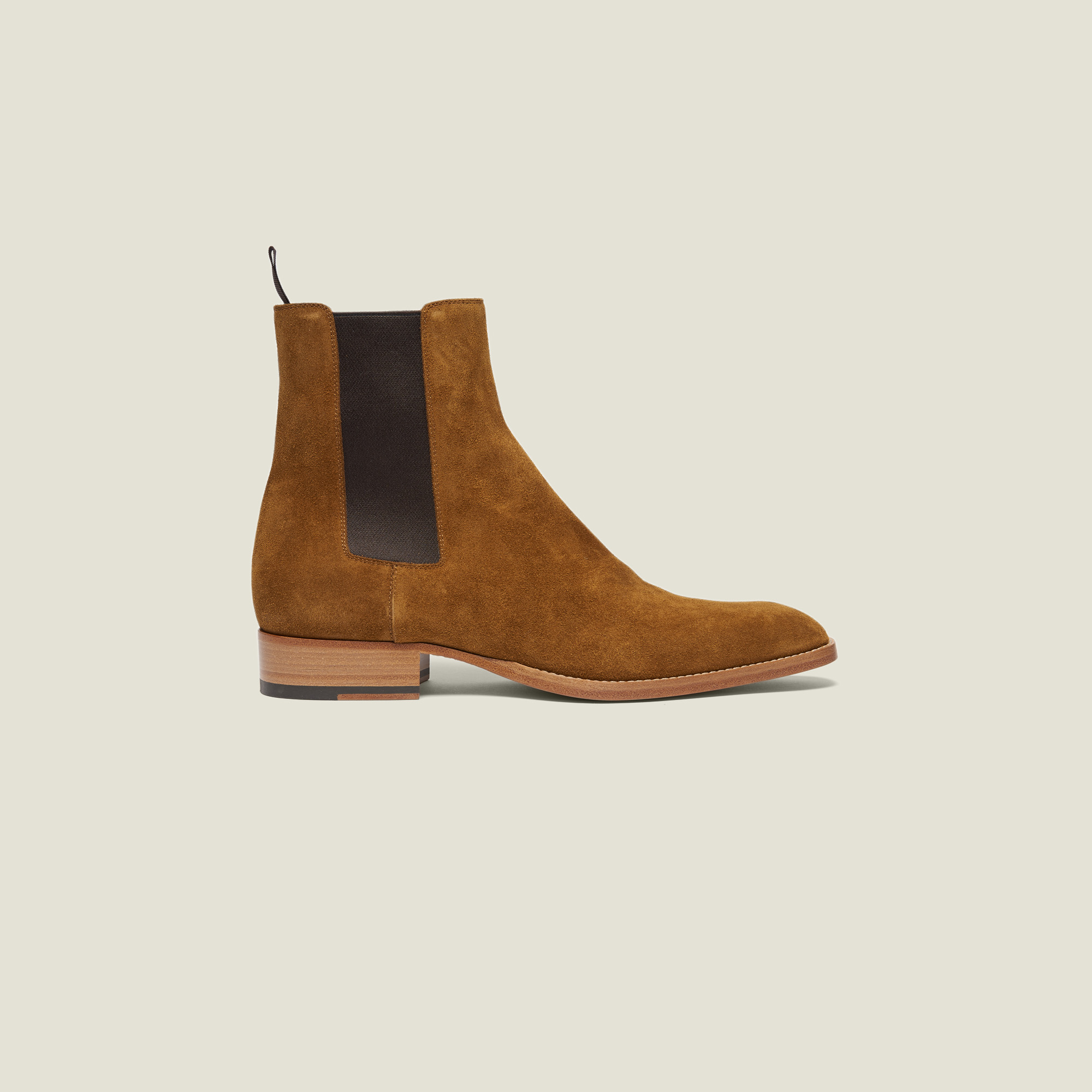 chelsea boots sand color